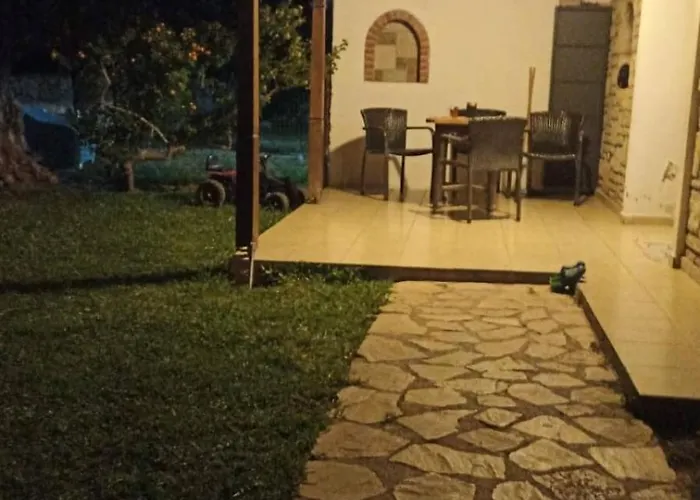 Plaja 10 Dk , Bahceli, Huzurlu