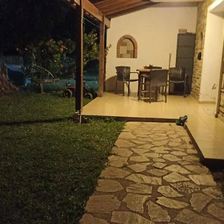 Plaja 10 Dk , Bahceli, Huzurlu